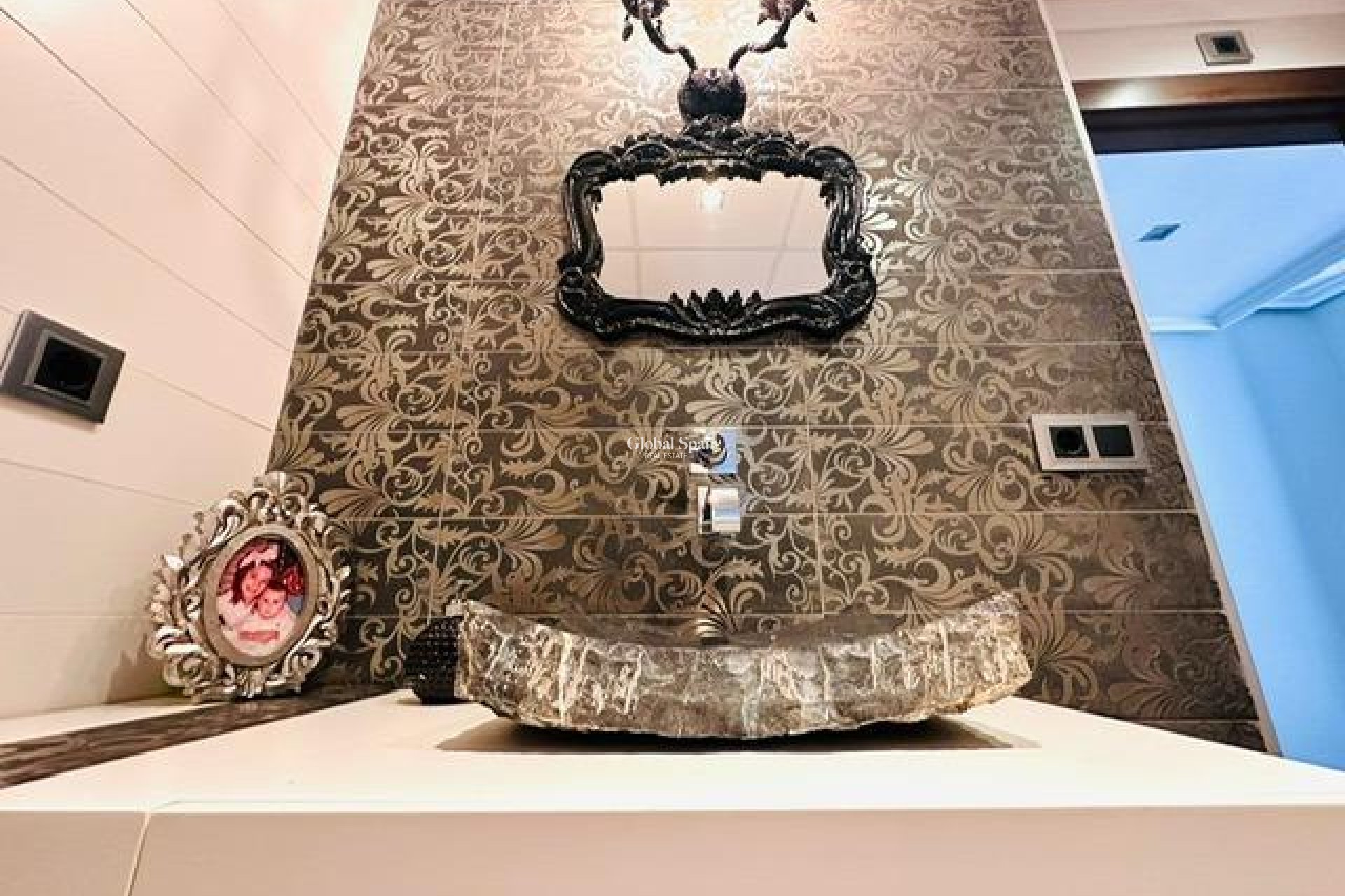 Resale - APARTMENT -
TORREVIEJA - Estacion de autobuses