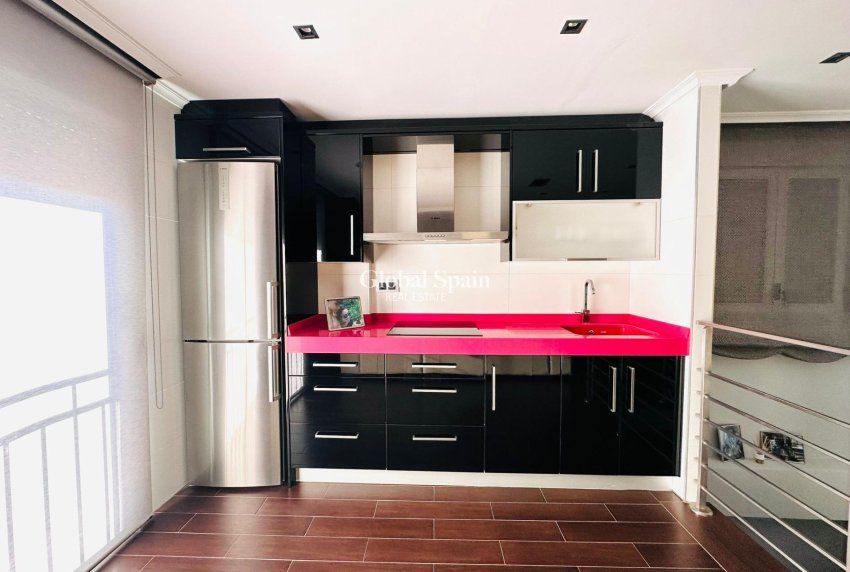 Resale - APARTMENT -
TORREVIEJA - Estacion de autobuses