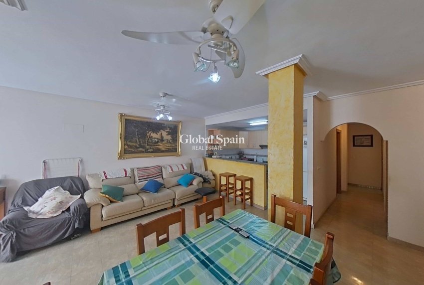 Resale - APARTMENT -
TORREVIEJA - Estacion de autobuses