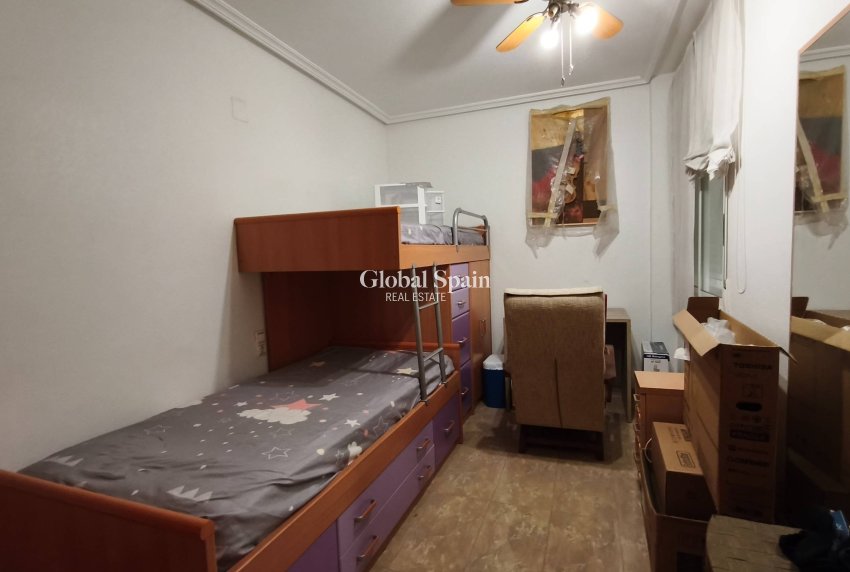 Resale - APARTMENT -
TORREVIEJA - Estacion de autobuses