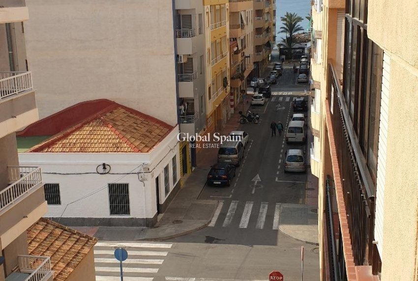 Resale - APARTMENT -
TORREVIEJA - Estacion de autobuses