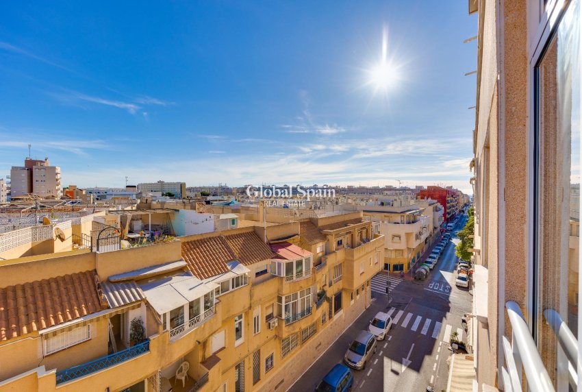 Resale - APARTMENT -
TORREVIEJA - Estacion de autobuses