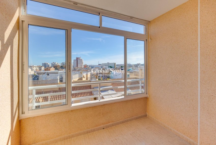 Resale - APARTMENT -
TORREVIEJA - Estacion de autobuses