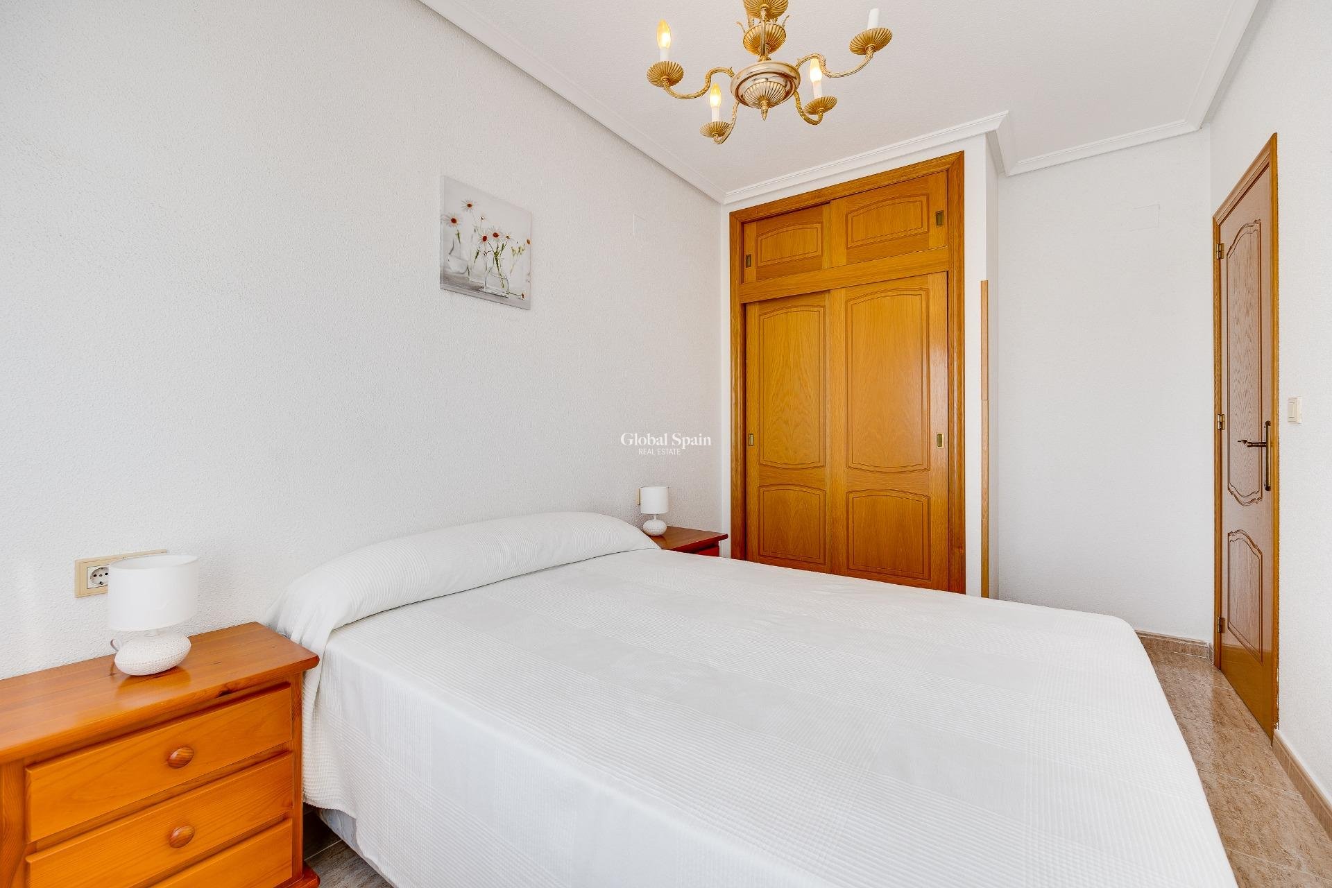 Resale - APARTMENT -
TORREVIEJA - Estacion de autobuses