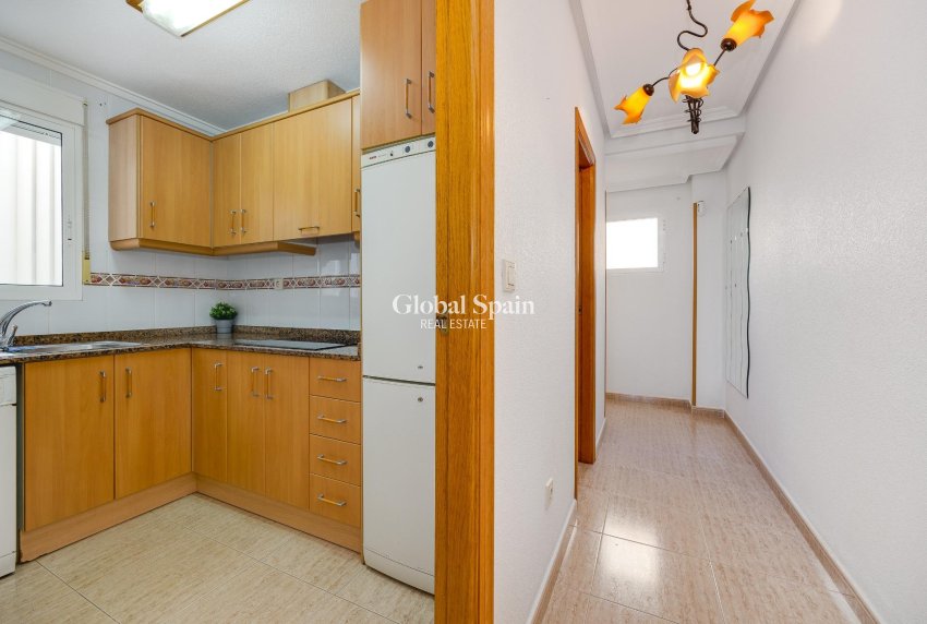 Resale - APARTMENT -
TORREVIEJA - Estacion de autobuses