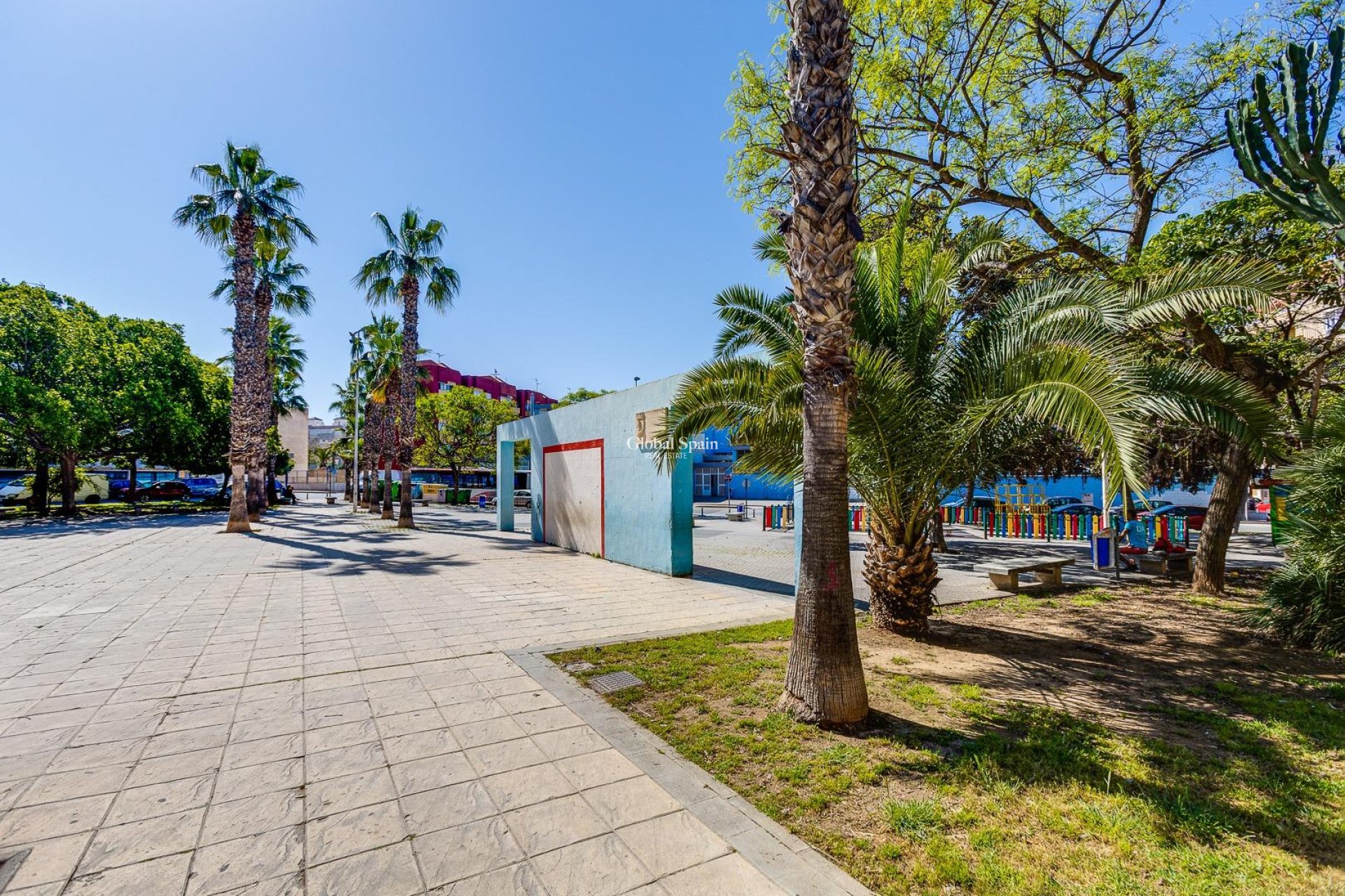 Resale - APARTMENT -
TORREVIEJA - Estacion de autobuses
