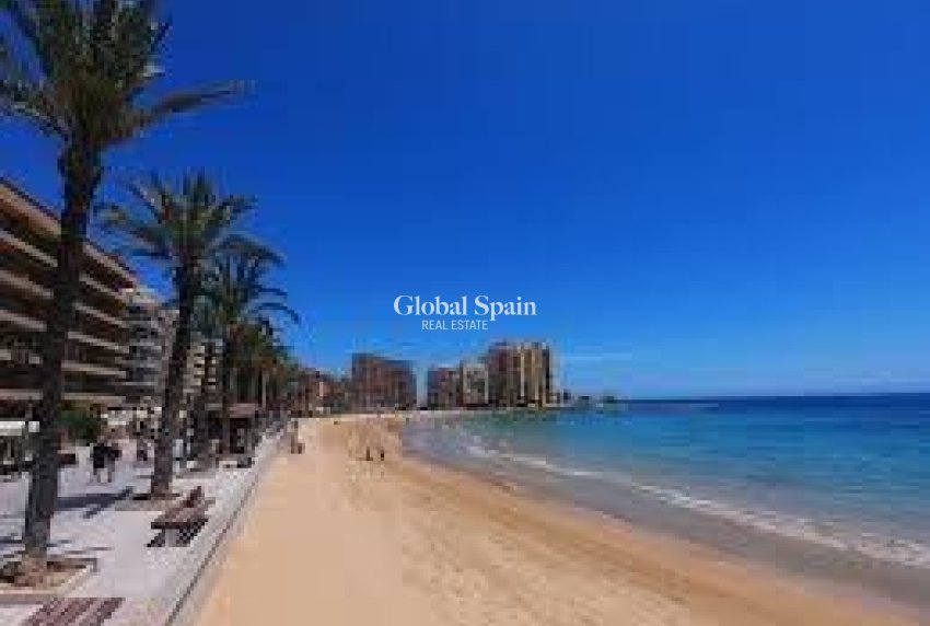 Resale - APARTMENT -
TORREVIEJA - Estacion de autobuses