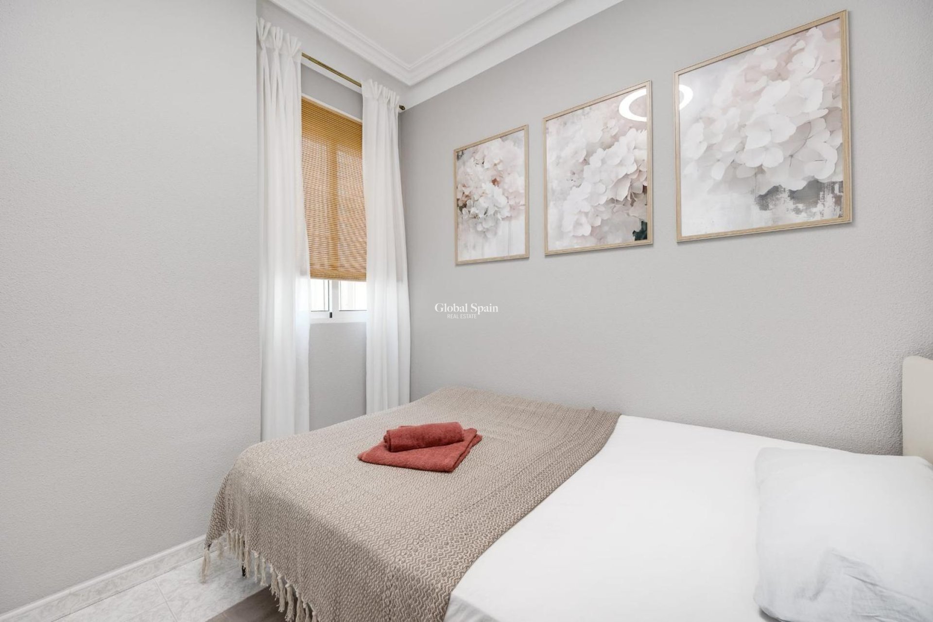 Resale - APARTMENT -
TORREVIEJA - Estacion de autobuses