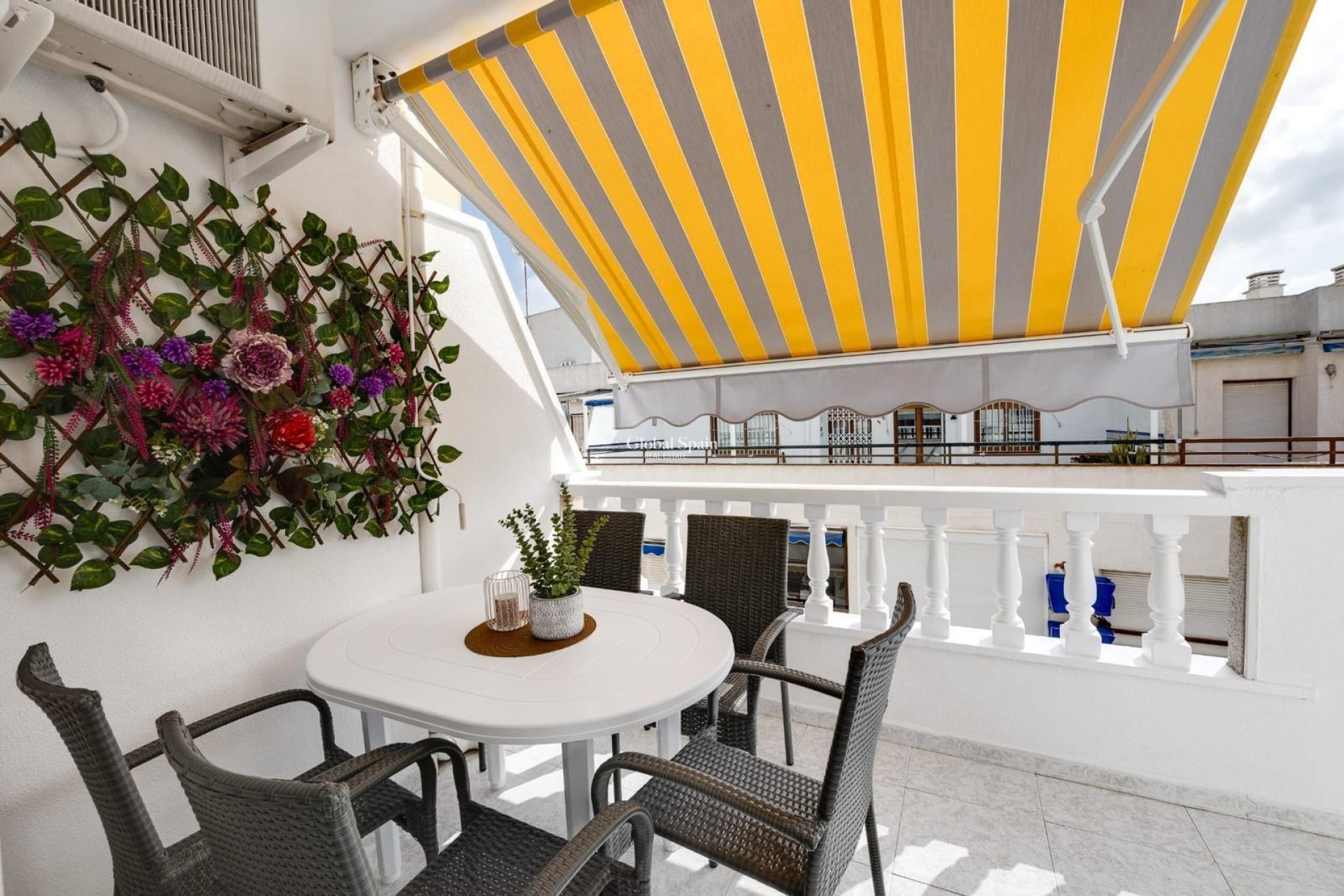 Resale - APARTMENT -
TORREVIEJA - Estacion de autobuses