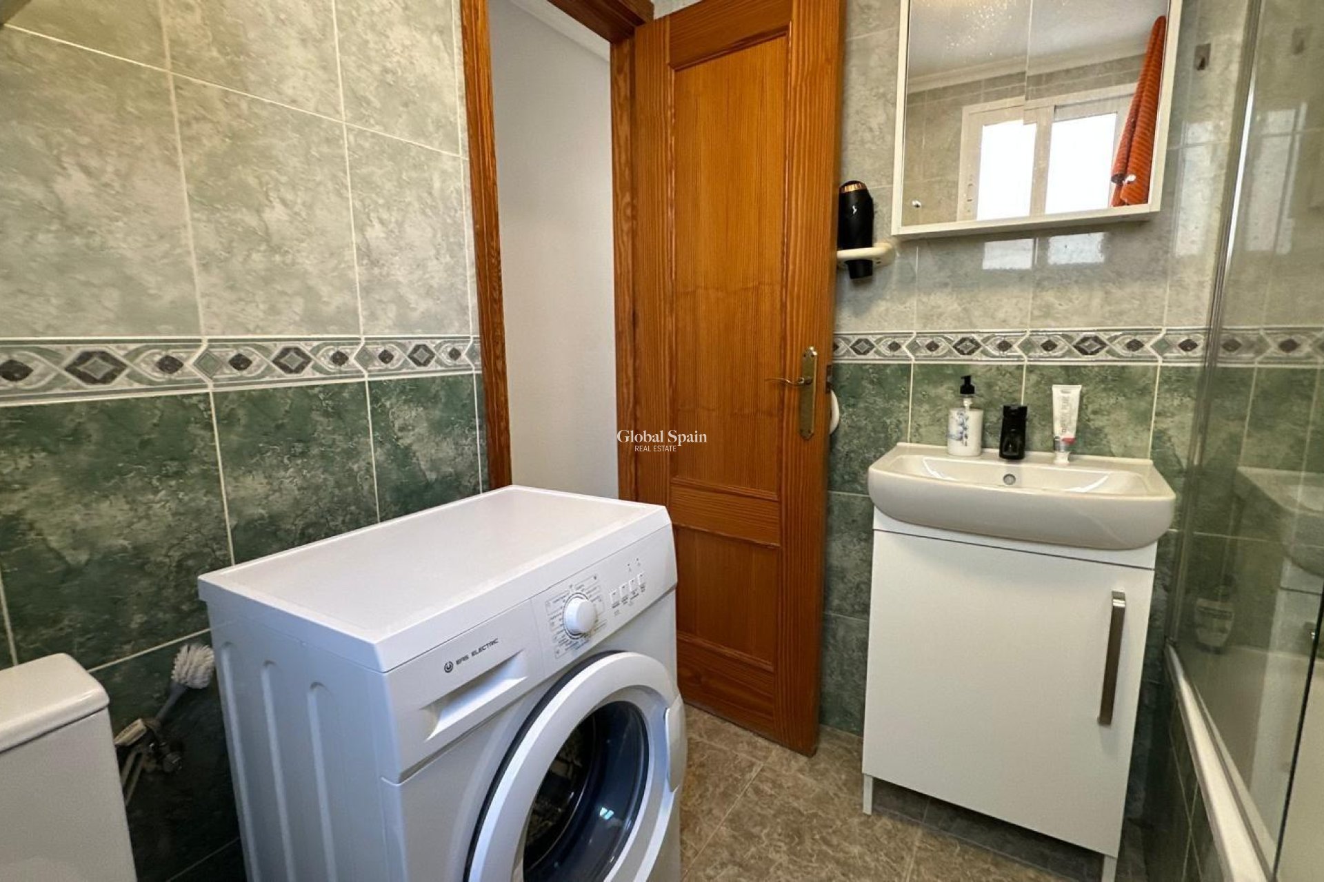 Resale - APARTMENT -
TORREVIEJA - Estacion de autobuses