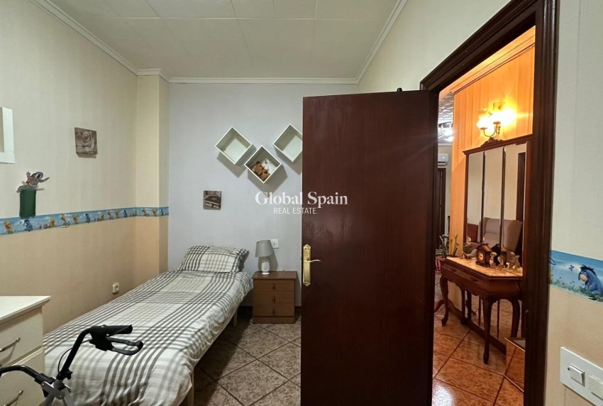 Resale - APARTMENT -
TORREVIEJA - Estacion de autobuses