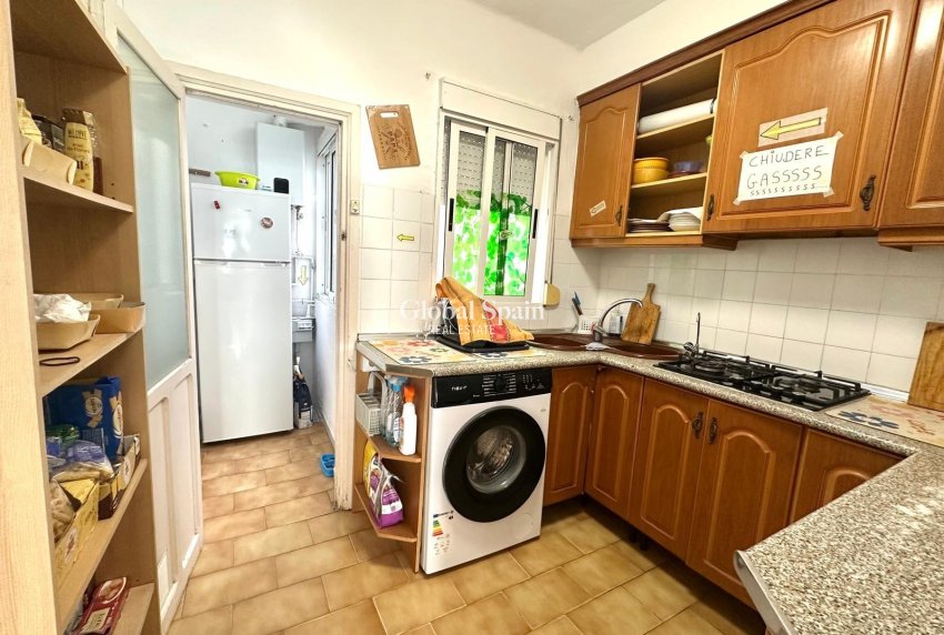 Resale - APARTMENT -
TORREVIEJA - Estacion de autobuses