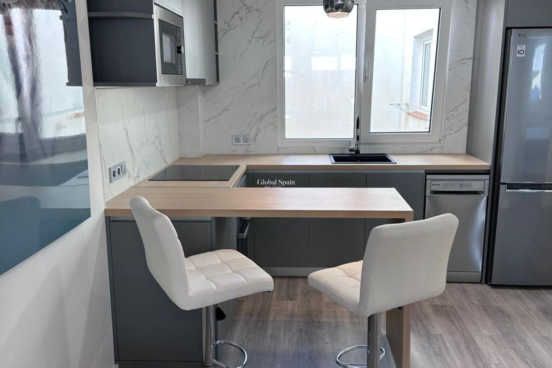 Resale - APARTMENT -
TORREVIEJA - Estacion de autobuses