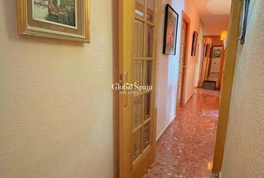 Resale - APARTMENT -
TORREVIEJA - Estacion de autobuses