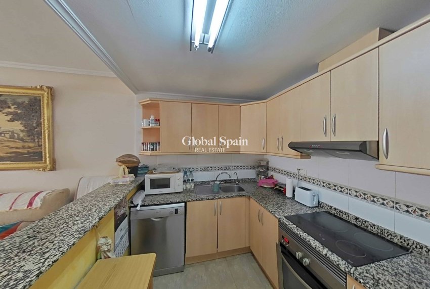 Resale - APARTMENT -
TORREVIEJA - Estacion de autobuses