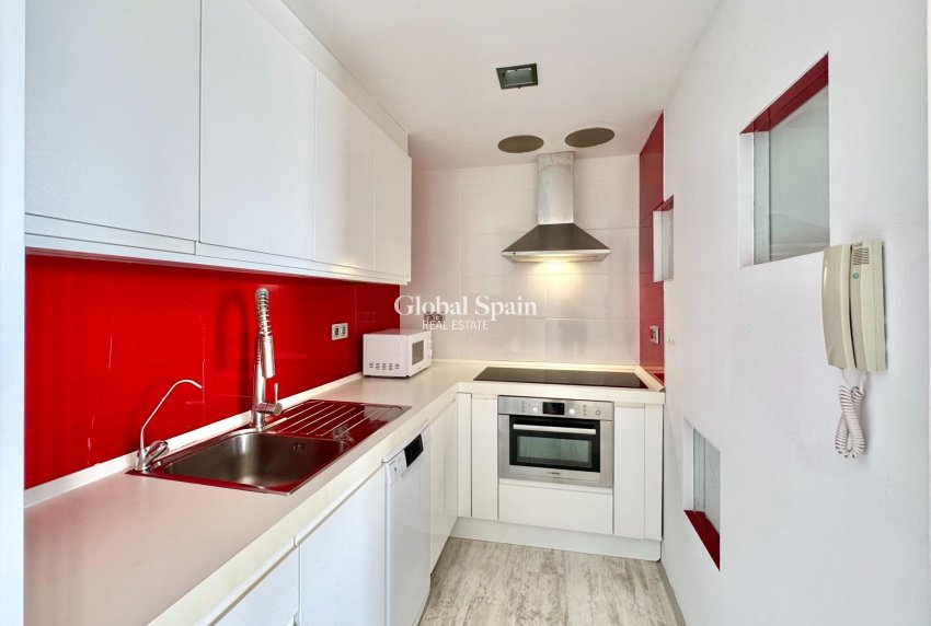 Resale - APARTMENT -
TORREVIEJA - Estacion de autobuses