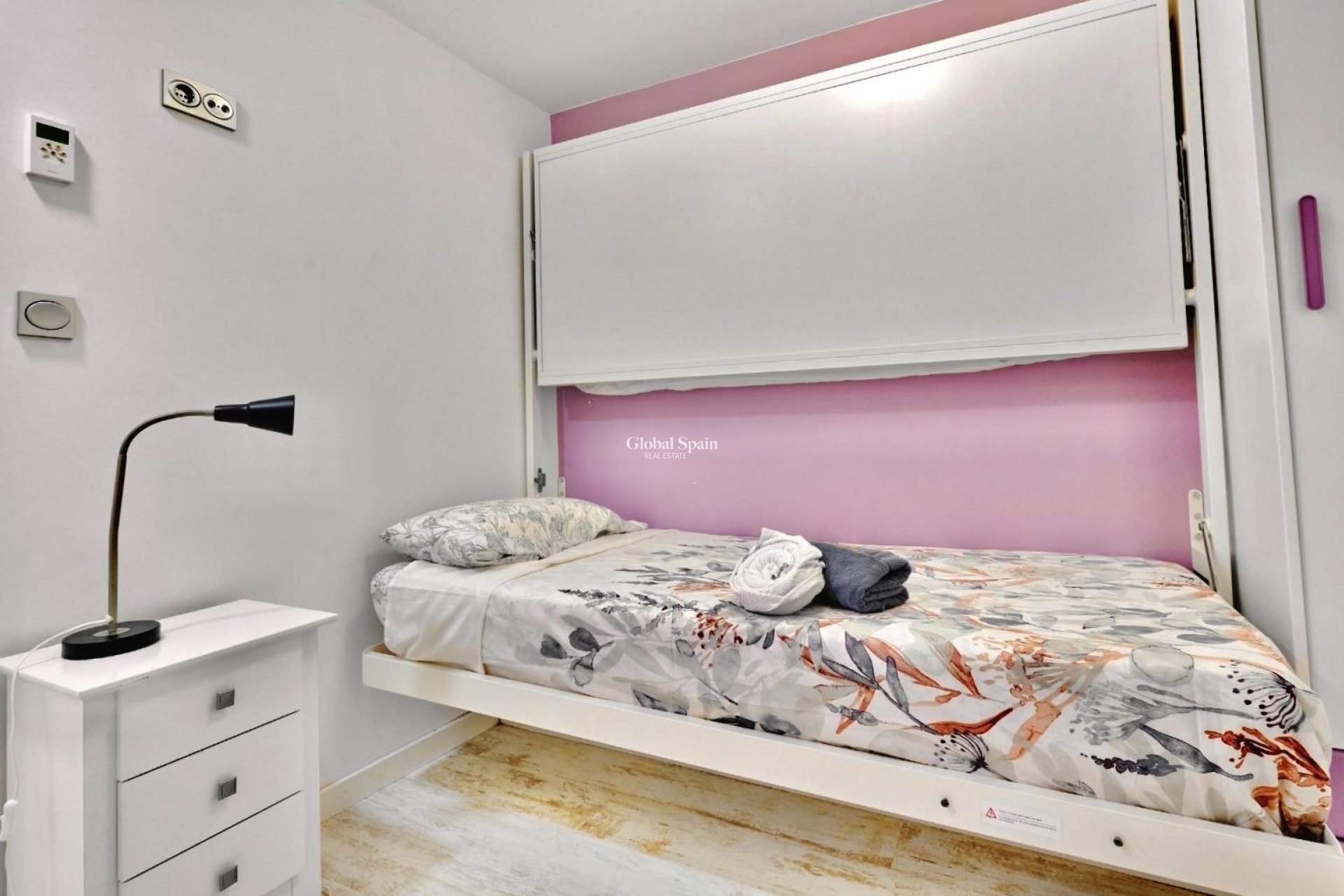 Resale - APARTMENT -
TORREVIEJA - Estacion de autobuses