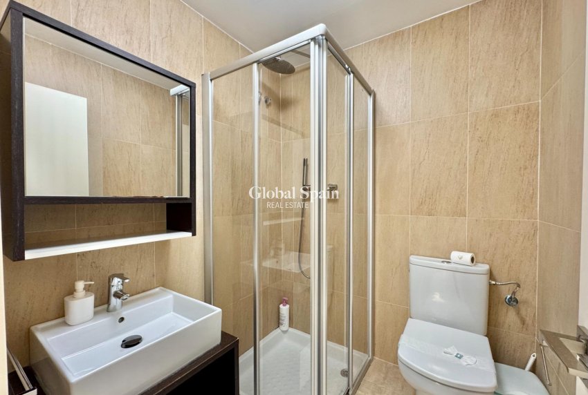 Resale - APARTMENT -
TORREVIEJA - Estacion de autobuses