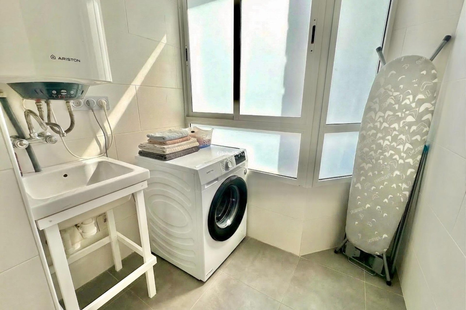 Resale - APARTMENT -
TORREVIEJA - Estacion de autobuses