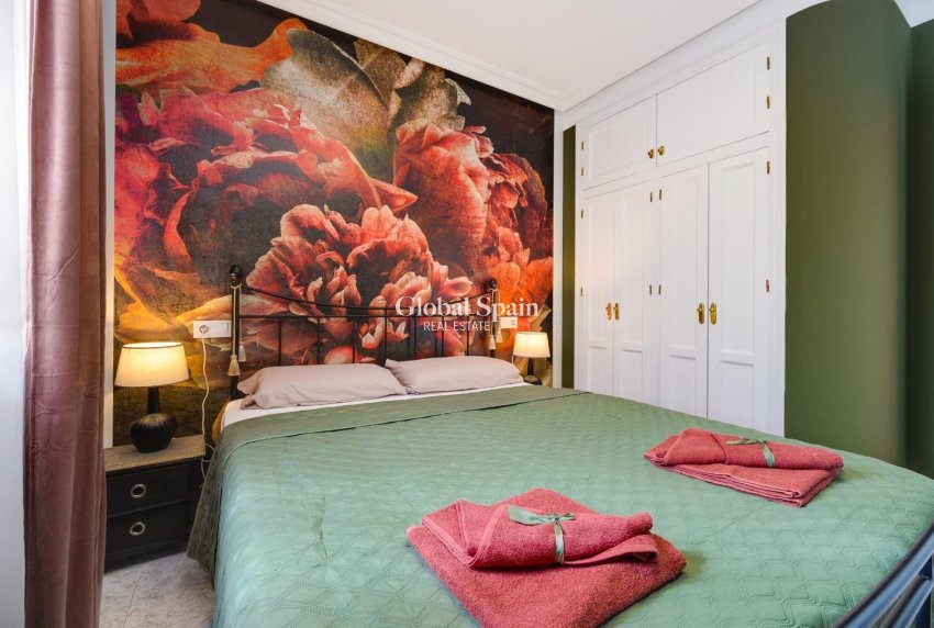 Resale - APARTMENT -
TORREVIEJA - Estacion de autobuses