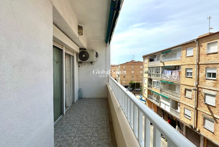 Resale - APARTMENT -
TORREVIEJA - Estacion de autobuses