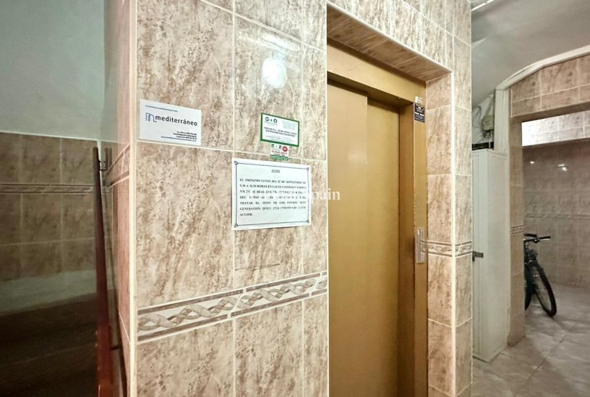 Resale - APARTMENT -
TORREVIEJA - Estacion de autobuses