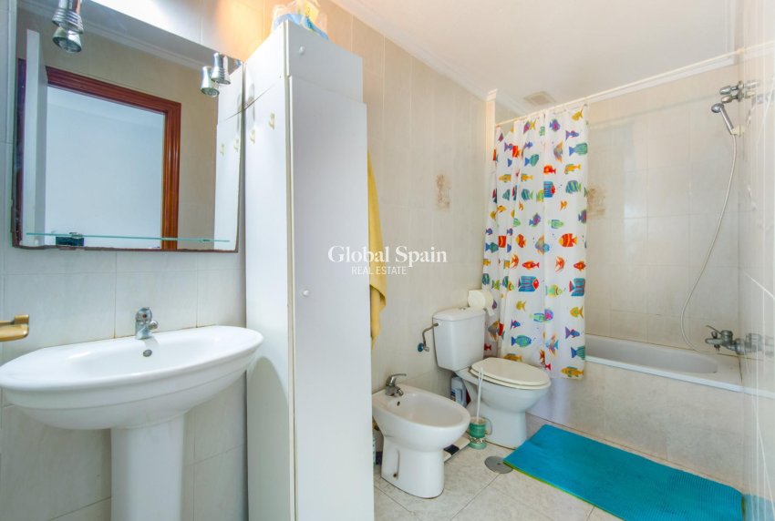 Resale - APARTMENT -
TORREVIEJA - Estacion de autobuses