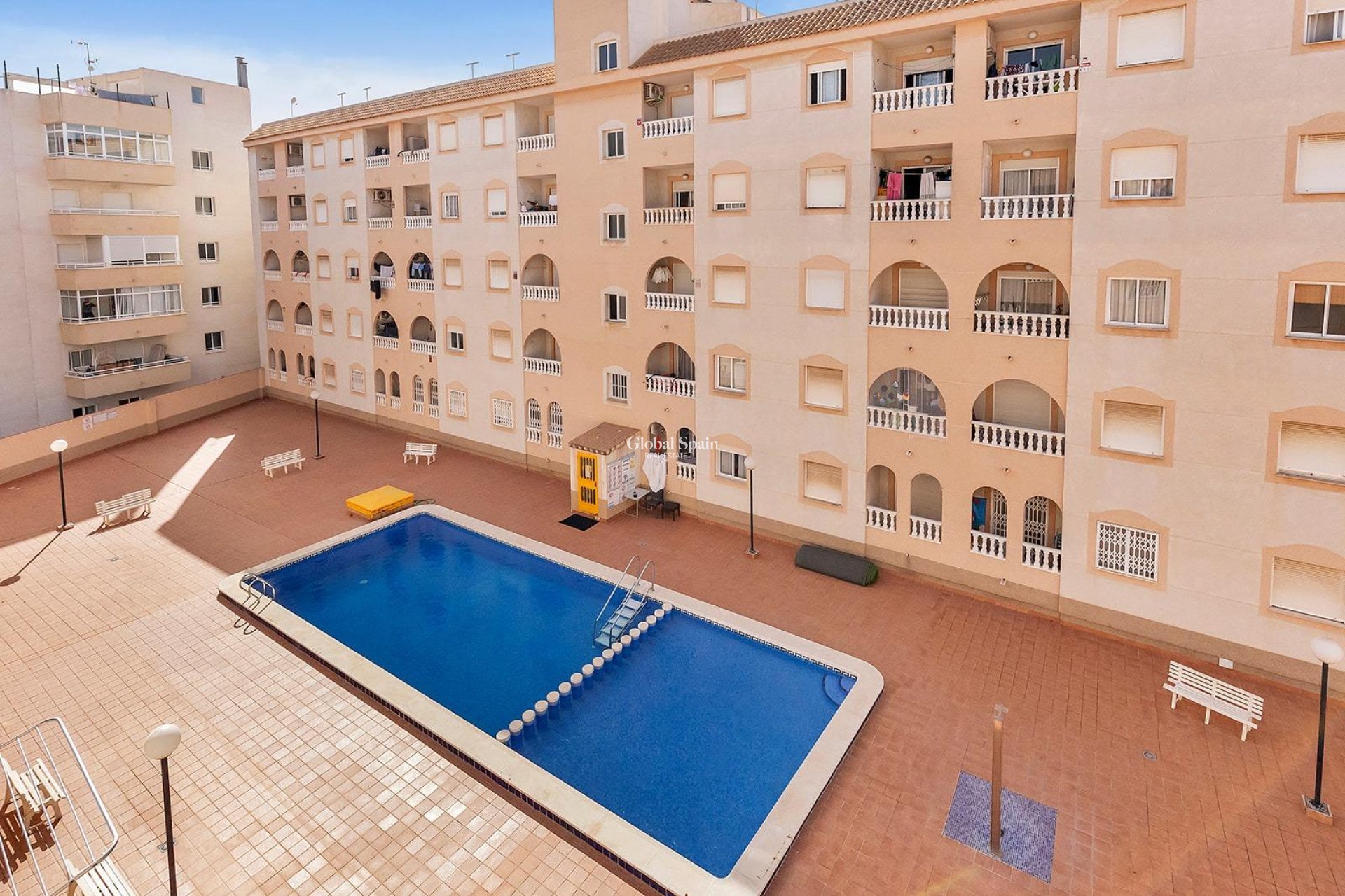 Resale - APARTMENT -
TORREVIEJA - Estacion de autobuses