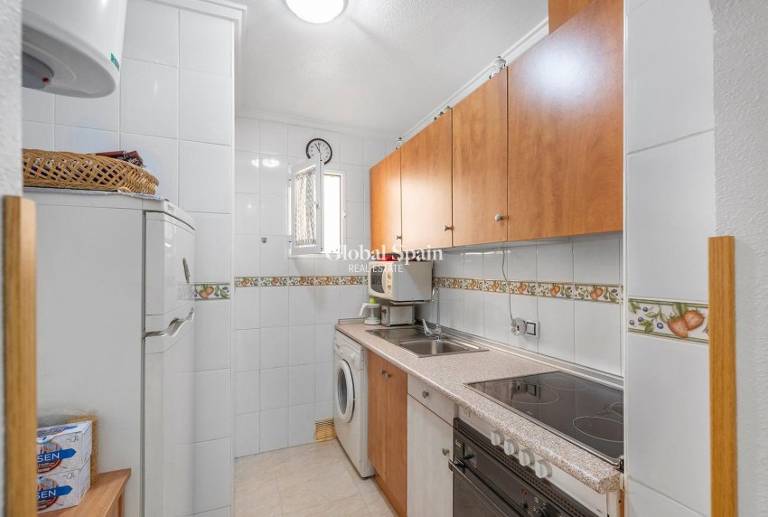 Resale - APARTMENT -
TORREVIEJA - Estacion de autobuses