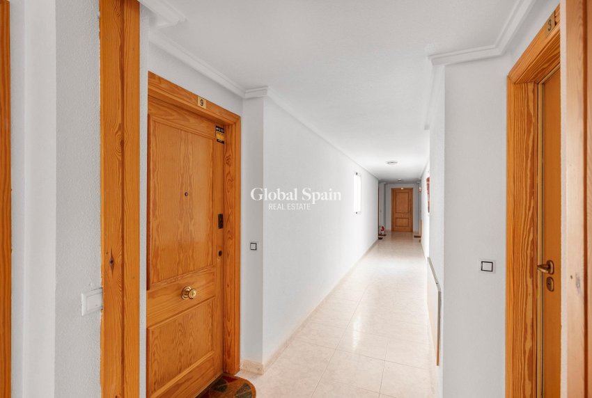 Resale - APARTMENT -
TORREVIEJA - Estacion de autobuses