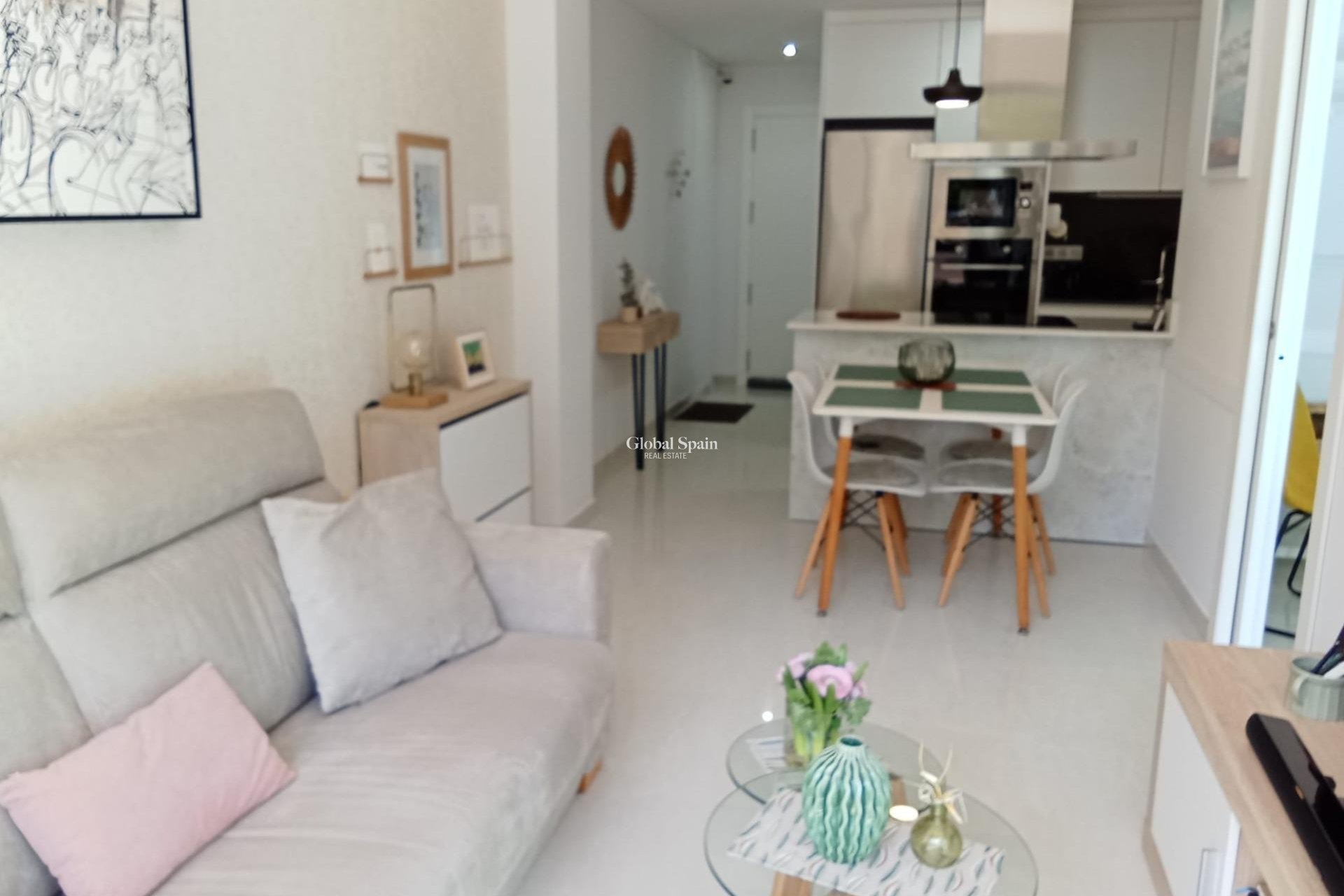 Resale - APARTMENT -
TORREVIEJA - Estacion de autobuses