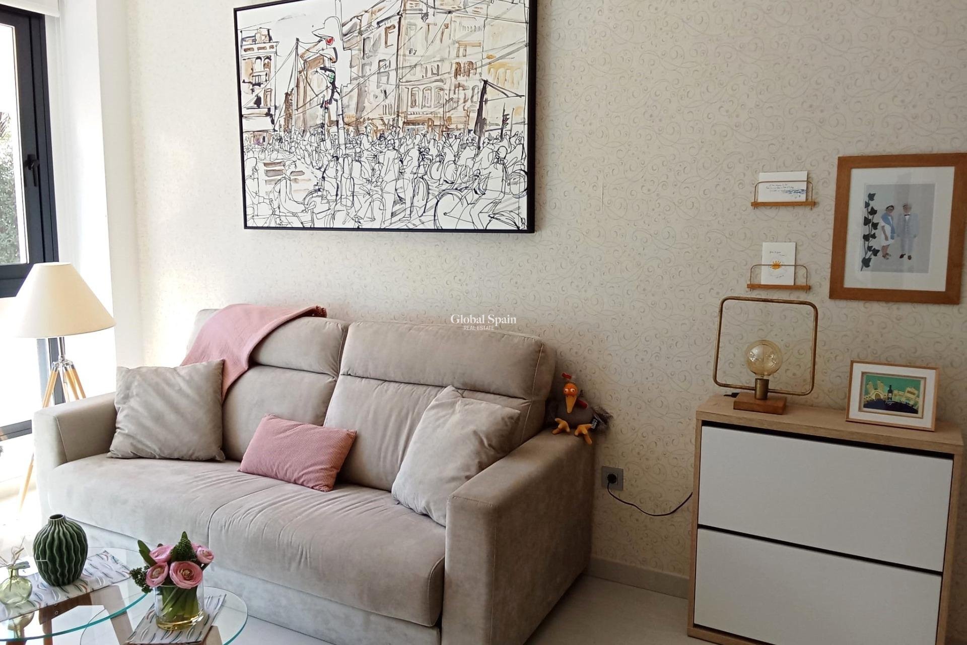 Resale - APARTMENT -
TORREVIEJA - Estacion de autobuses