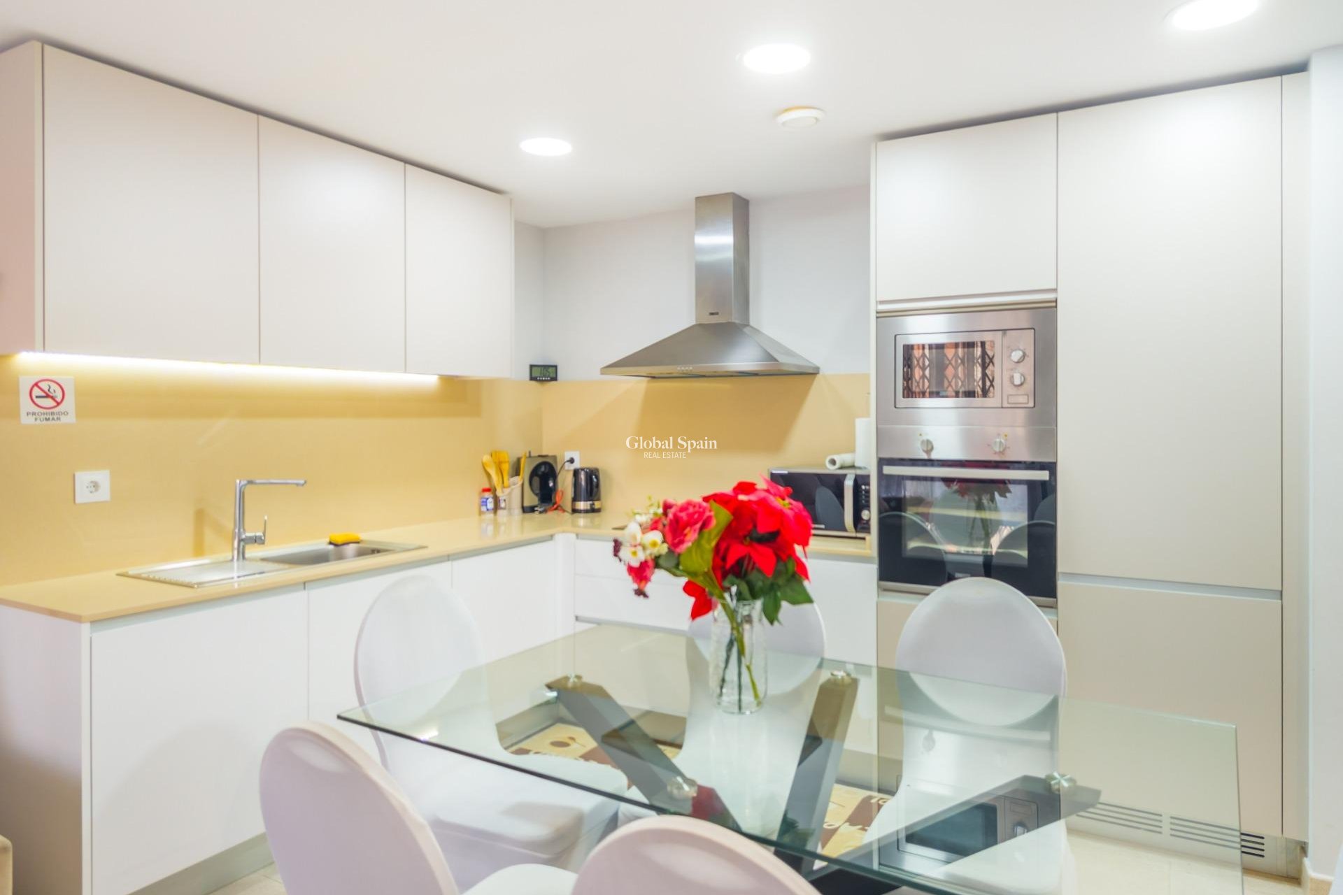 Resale - APARTMENT -
TORREVIEJA - Estacion de autobuses