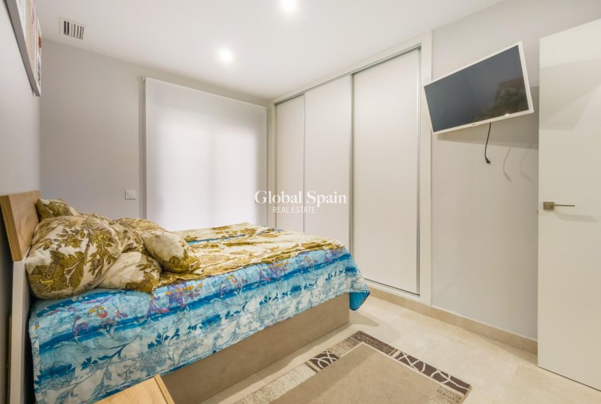 Resale - APARTMENT -
TORREVIEJA - Estacion de autobuses