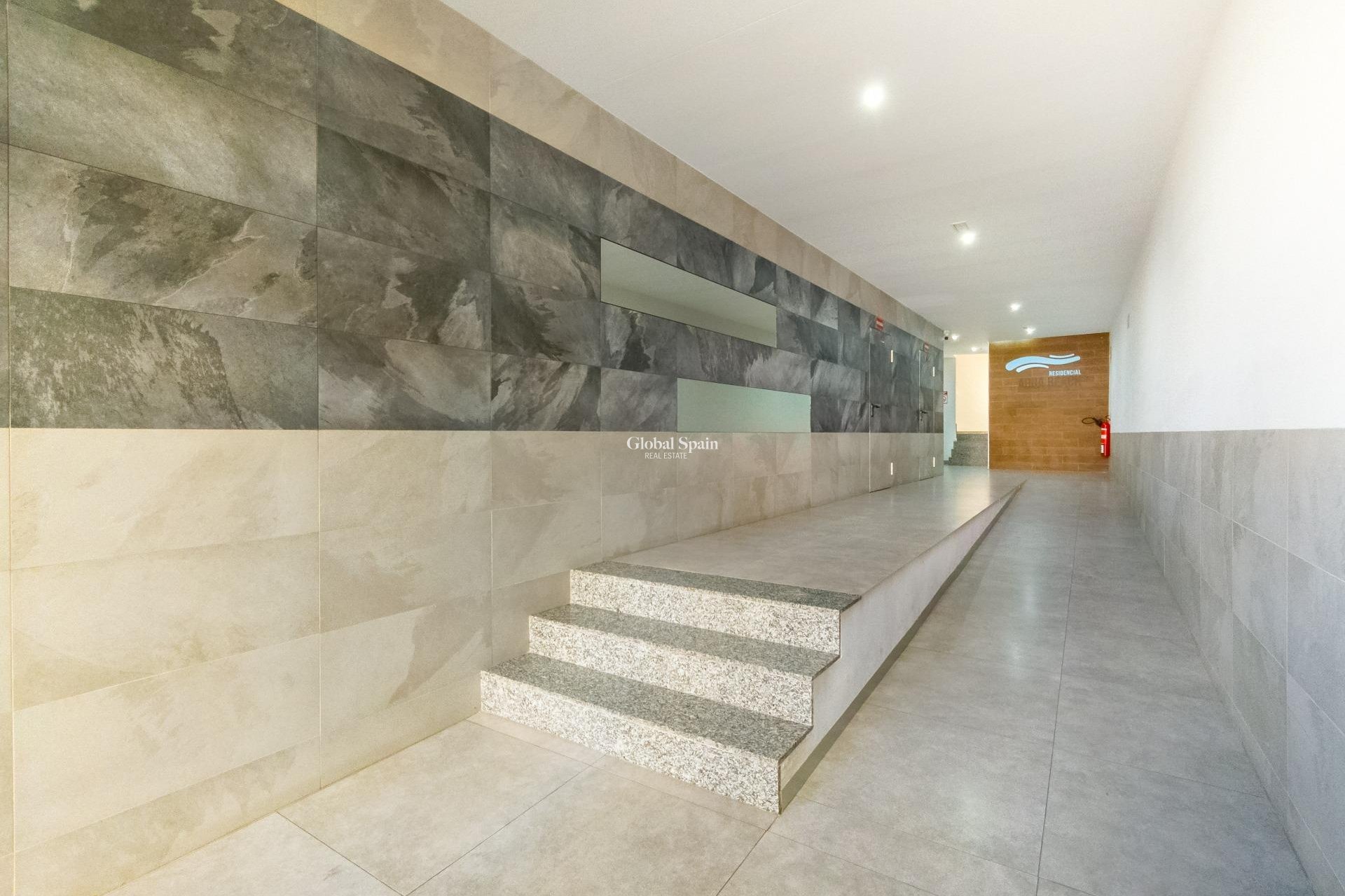 Resale - APARTMENT -
TORREVIEJA - Estacion de autobuses