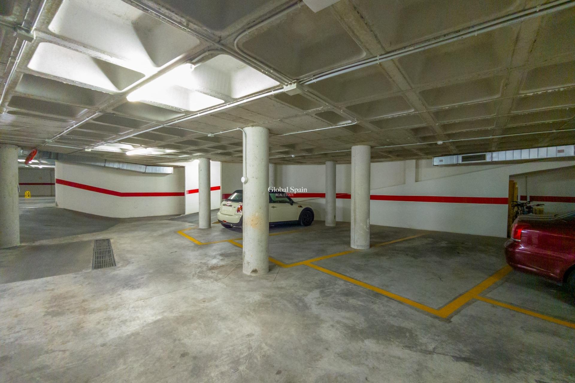 Resale - APARTMENT -
TORREVIEJA - Estacion de autobuses