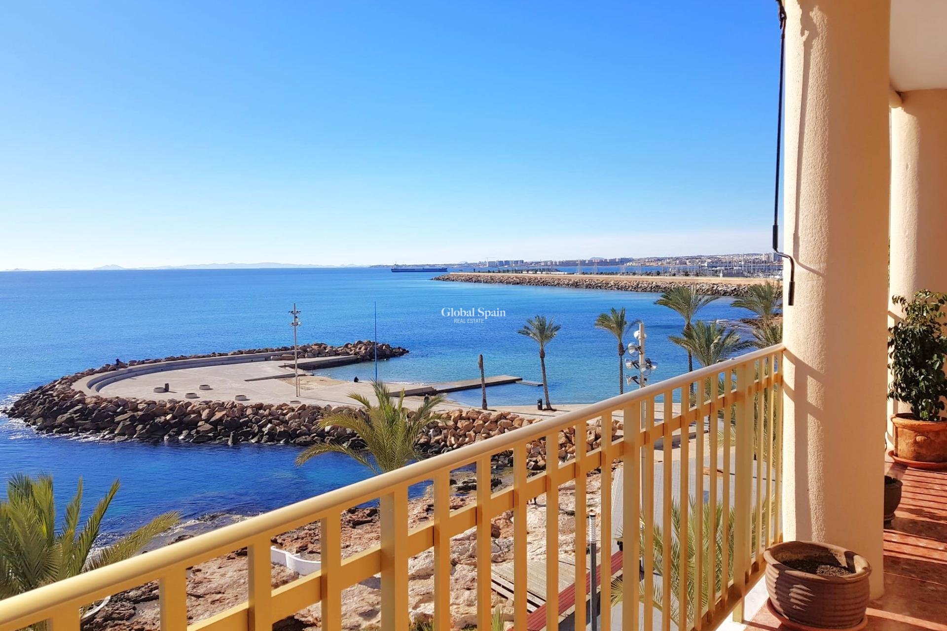 Resale - APARTMENT -
TORREVIEJA - Estacion de autobuses