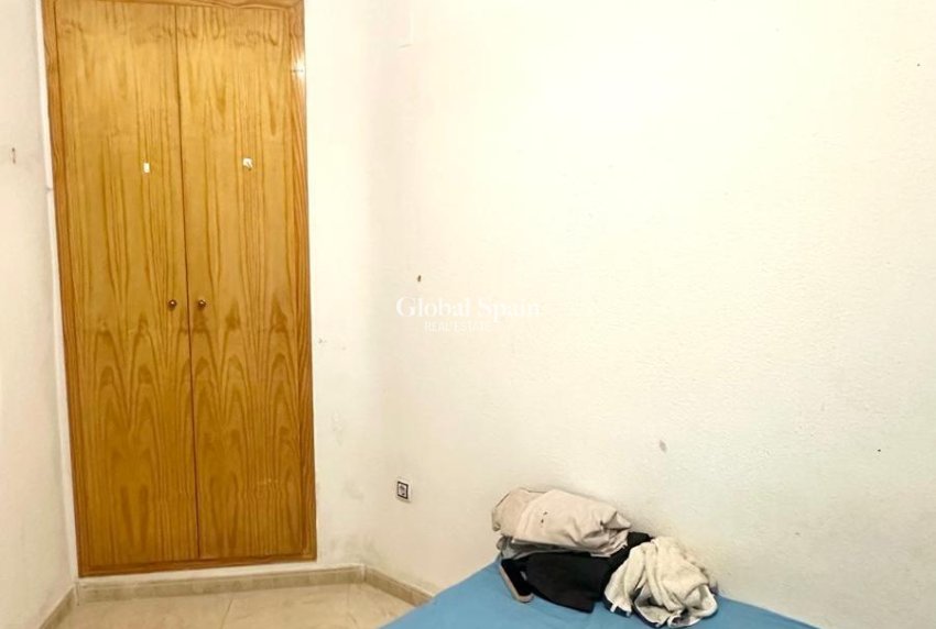 Resale - APARTMENT -
TORREVIEJA - Estacion de autobuses