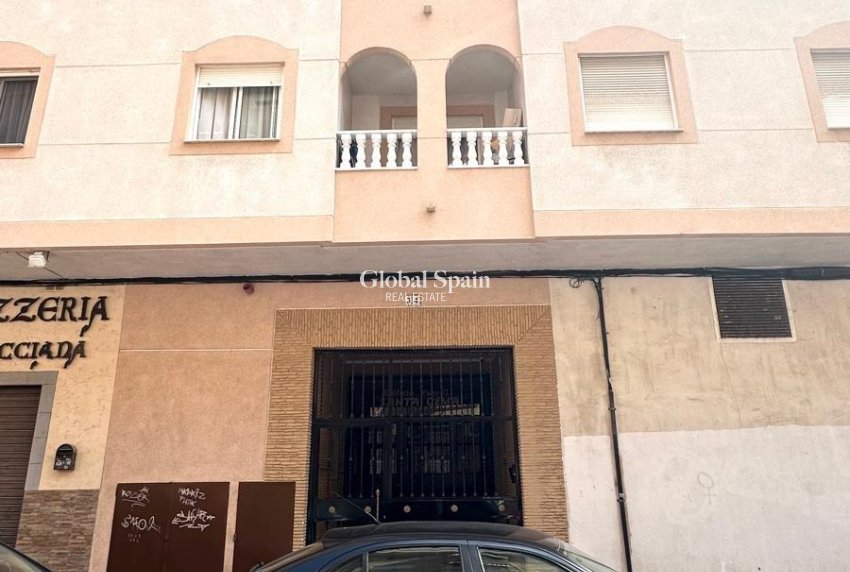 Resale - APARTMENT -
TORREVIEJA - Estacion de autobuses