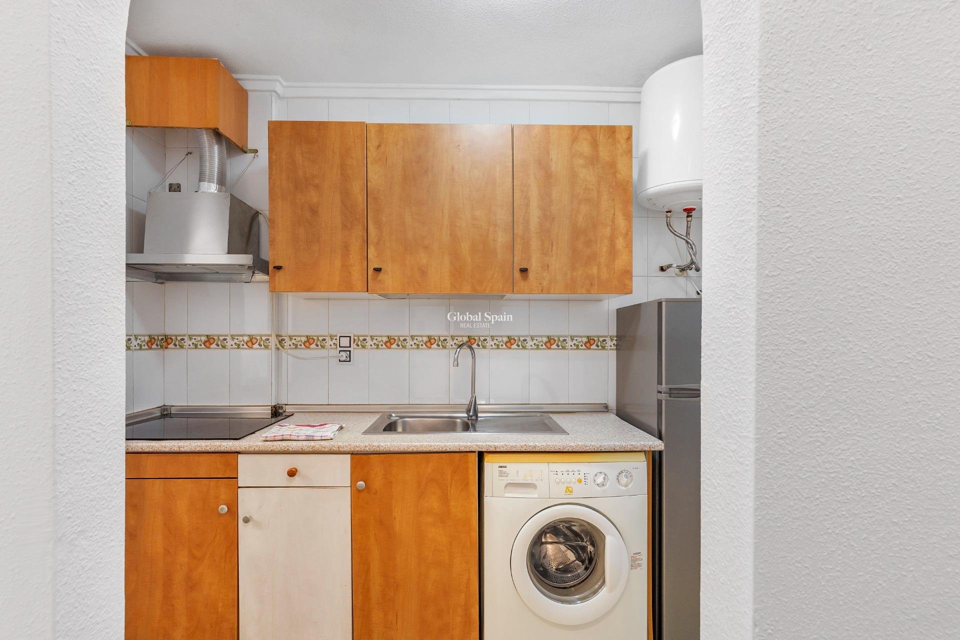 Resale - APARTMENT -
TORREVIEJA - Estacion de autobuses