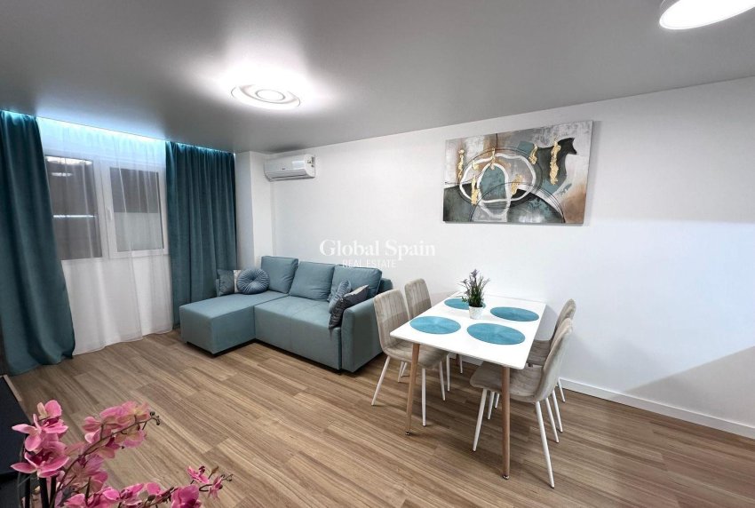 Resale - APARTMENT -
TORREVIEJA - Estacion de autobuses