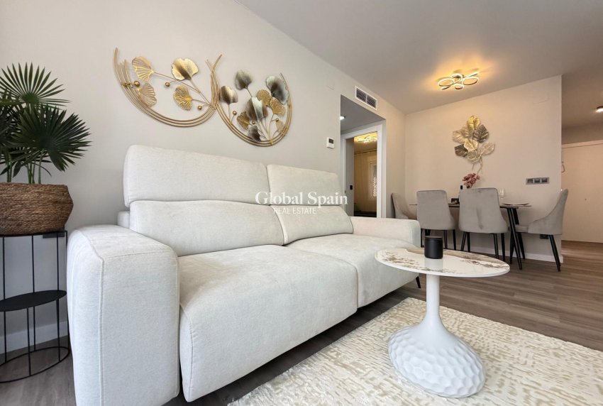 Resale - APARTMENT -
TORREVIEJA - Estacion de autobuses