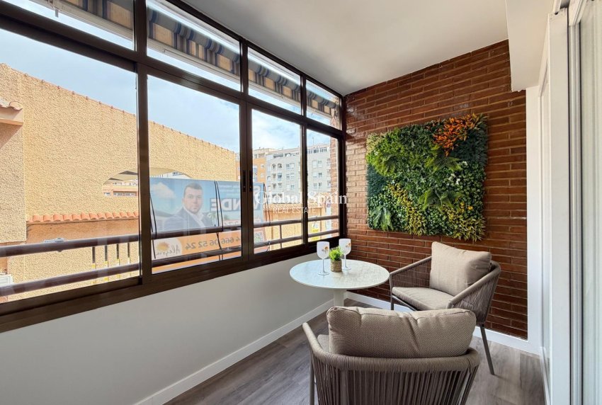 Resale - APARTMENT -
TORREVIEJA - Estacion de autobuses