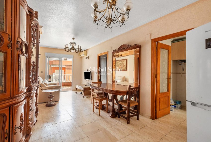 Resale - APARTMENT -
TORREVIEJA - Estacion de autobuses
