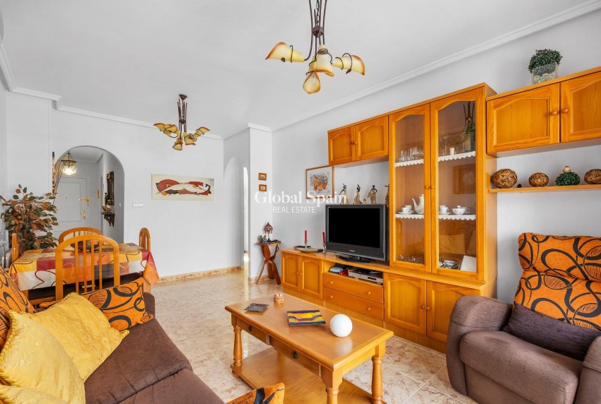 Resale - APARTMENT -
TORREVIEJA - Estacion de autobuses