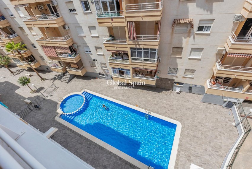 Resale - APARTMENT -
TORREVIEJA - Estacion de autobuses