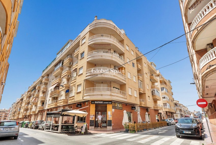 Resale - APARTMENT -
TORREVIEJA - Estacion de autobuses