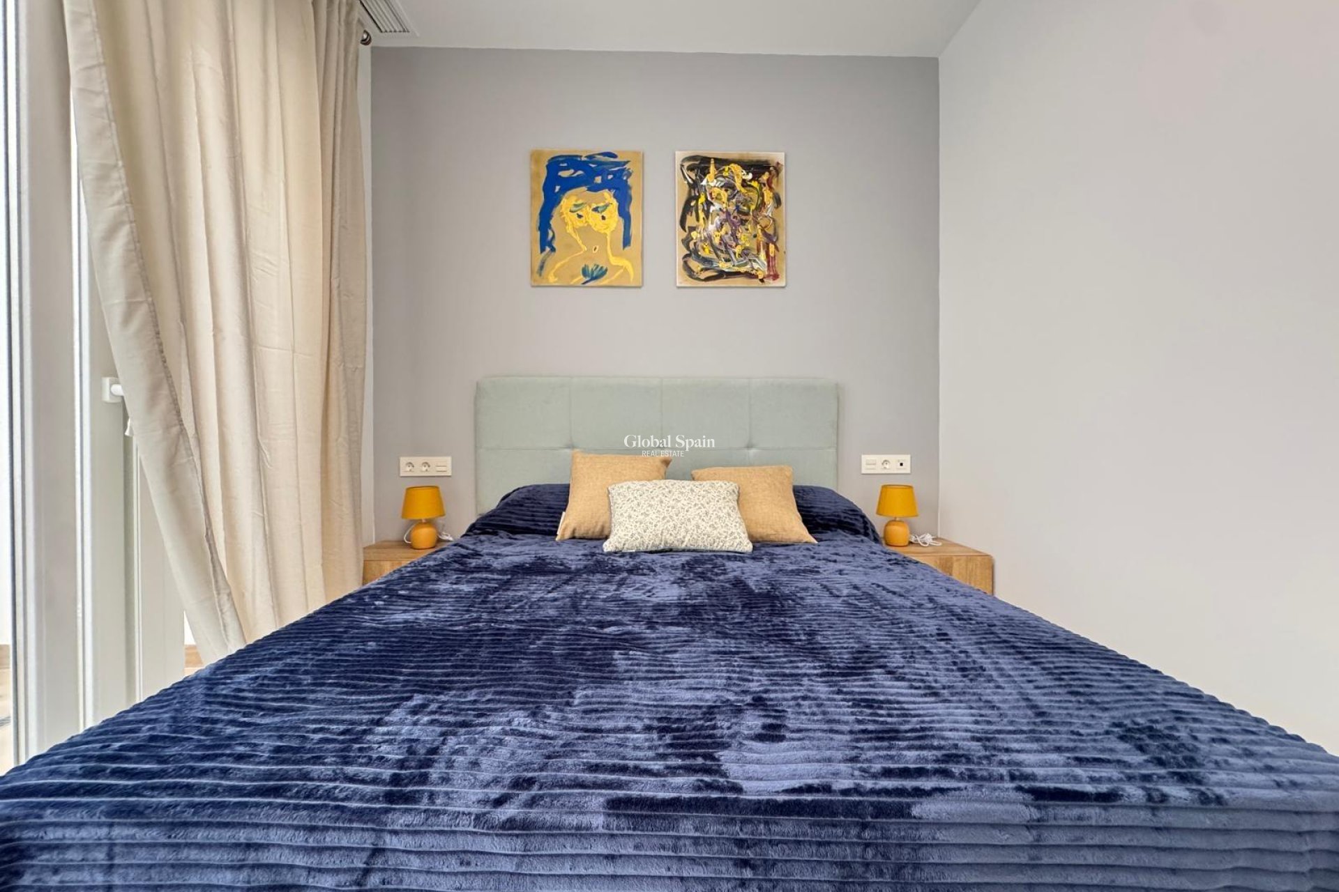Resale - APARTMENT -
TORREVIEJA - Estacion de autobuses