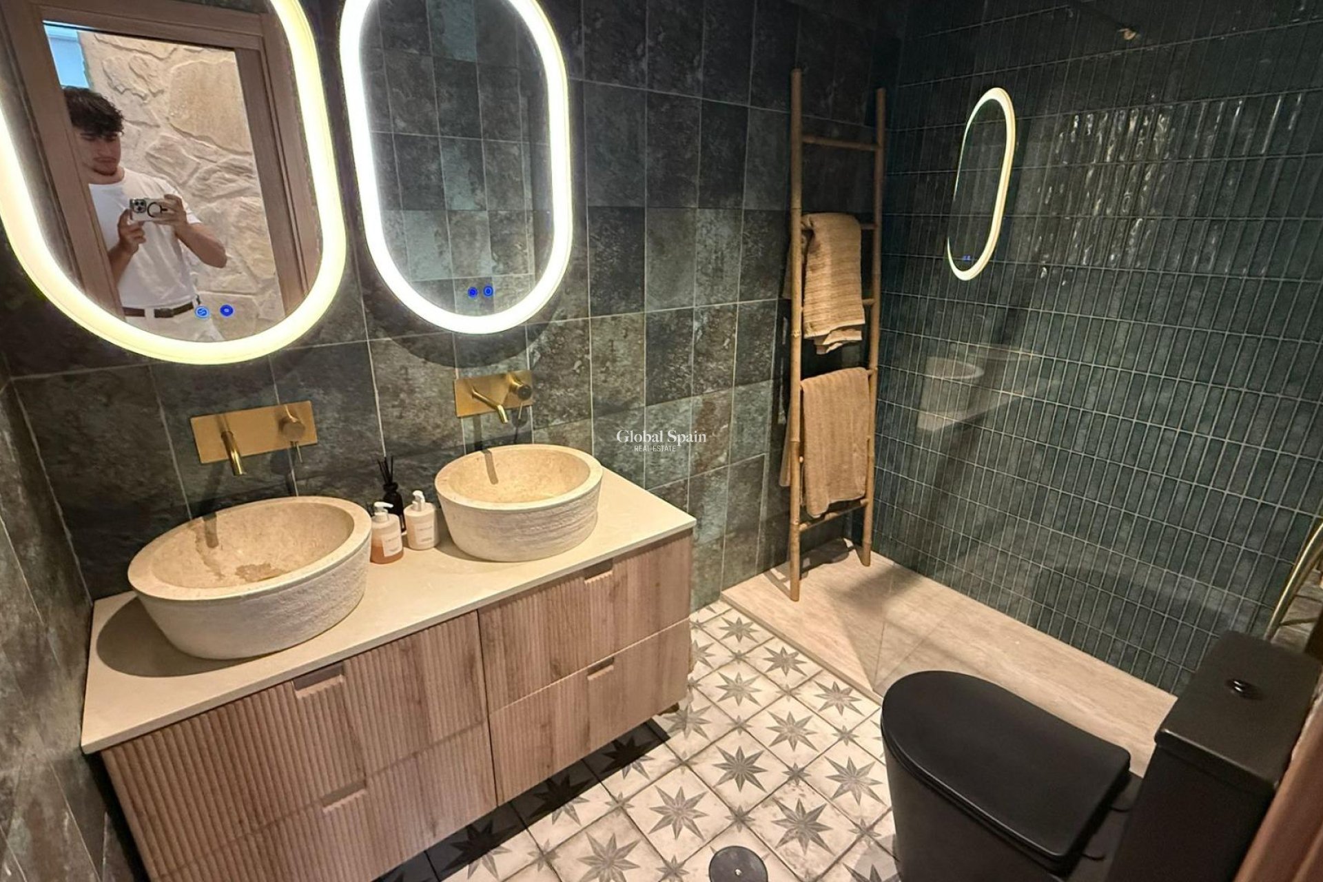 Resale - APARTMENT -
TORREVIEJA - Estacion de autobuses