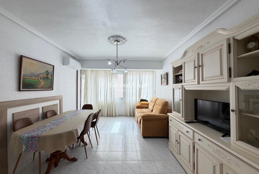 Resale - APARTMENT -
TORREVIEJA - Estacion de autobuses